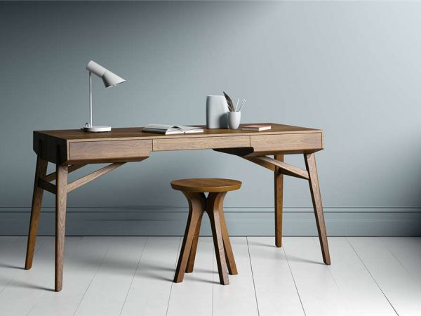 源酷C4D书桌椅子场景3D模型