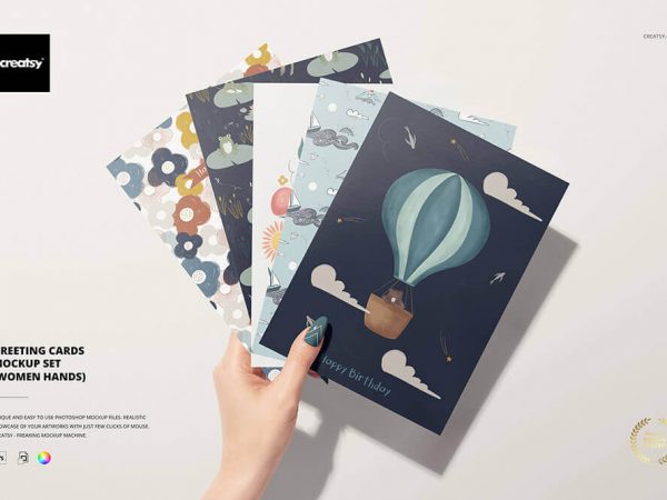 高品质逼真手持贺卡展示PSD样机素材包