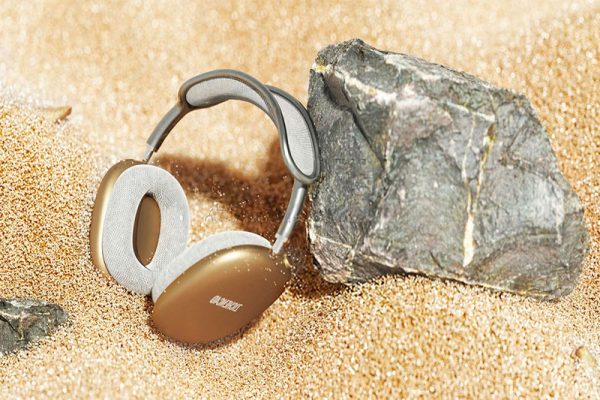 C4D头戴耳机沙滩场景渲染工程头戴耳机模型