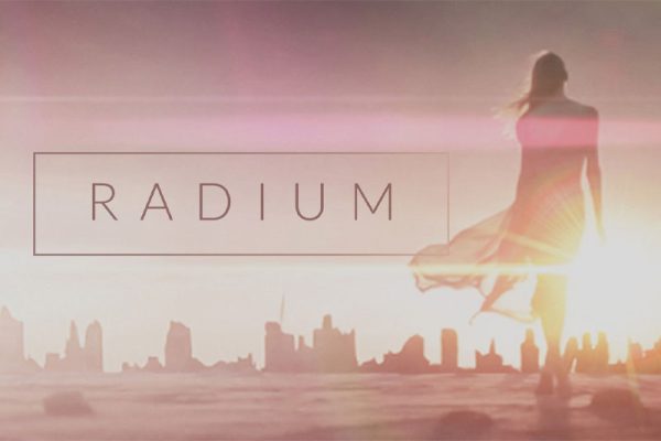 视频素材-120个4K镜头光晕视频素材 Radium 4K Lens Flares