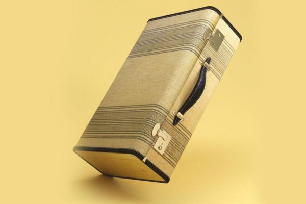 手提箱模型行李箱模型旅行箱C4D模型下载