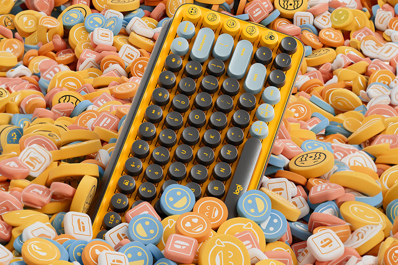 C4D工程-罗技POP Keys机械键盘渲染工程产品场景模型机械键盘C4D模型下载