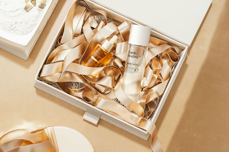 C4D工程-化妆品丝带礼盒渲染工程产品场景工程丝带礼盒C4D模型下载