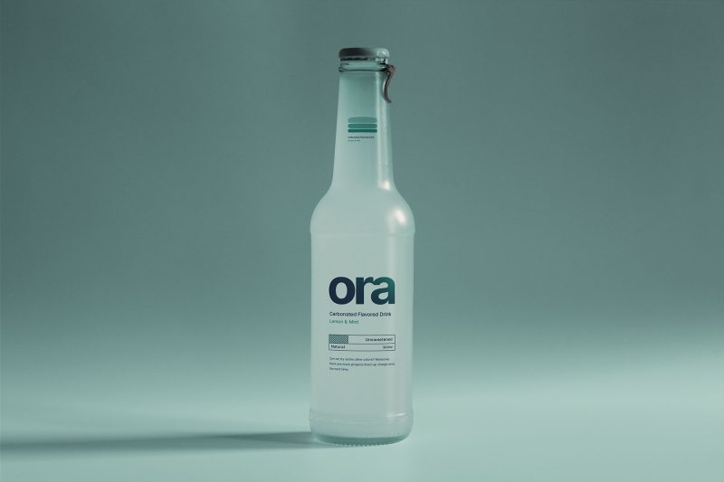 饮料玻璃瓶样机素材 (PSD) Beverage Glass Bottle Mockup