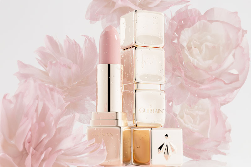 C4D工程-花朵口红产品场景渲染工程口红模型C4D模型