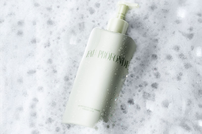 C4D按压化妆品瓶泡沫场景模型OC渲染工程