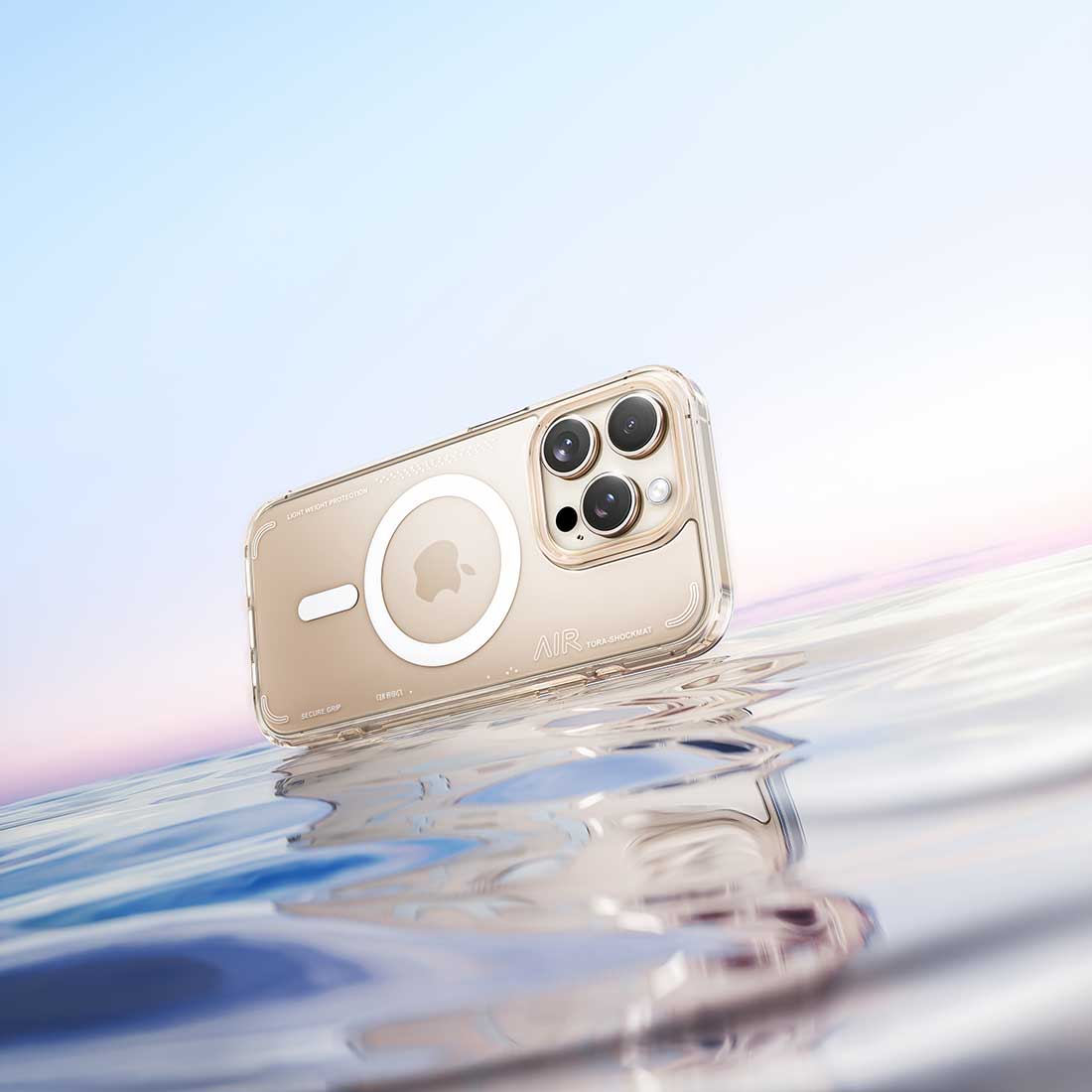 iPhone透明手机壳水面场景OC渲染工程iPhone手机C4D模型下载