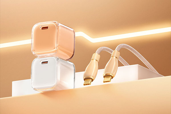 C4D透明type-c接口充电器头3C产品OC渲染工程充电器头3D模型